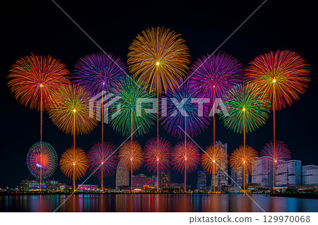 城市和夏日煙火 129970068