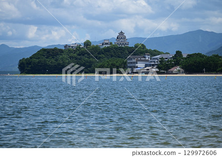 Nishinohama Beach and Karatsu Castle 129972606