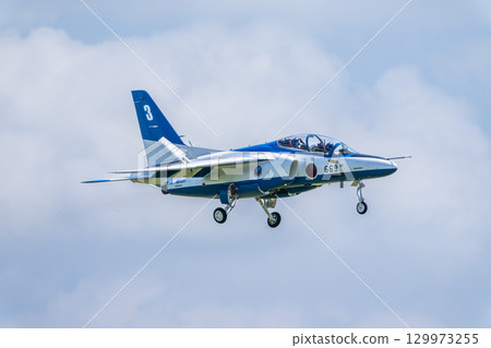 Summer blue sky and the Blue Impulse at Matsushima Air Base, Higashimatsushima City, Miyagi Prefecture 129973255