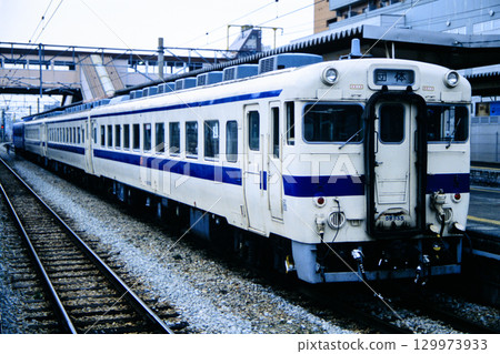 停泊在南福岡站的Kiha 58系列柴油列車（JR九州） 129973933