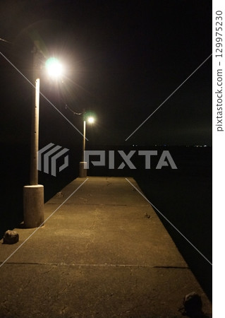 房總半島夜景：岡本碼頭 129975230