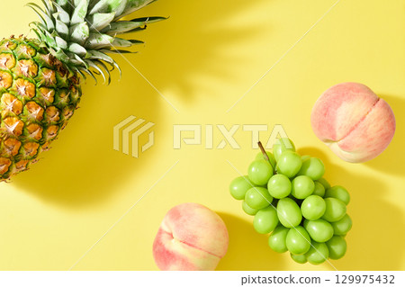 Pineapple, peach, Shine Muscat 129975432