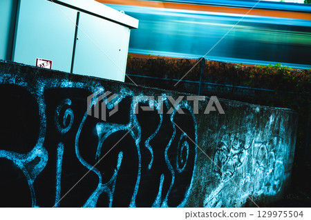 graffiti 129975504