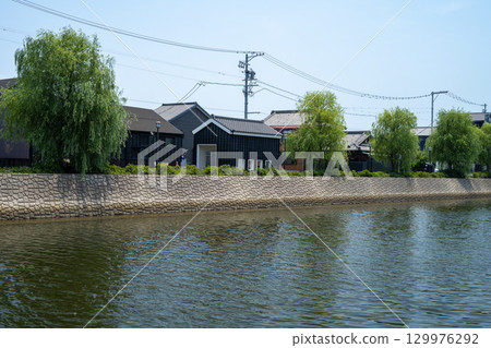 愛知縣半田市半田運河沿岸的古民居 愛知縣半田市半田運河沿岸的古民居 129976292