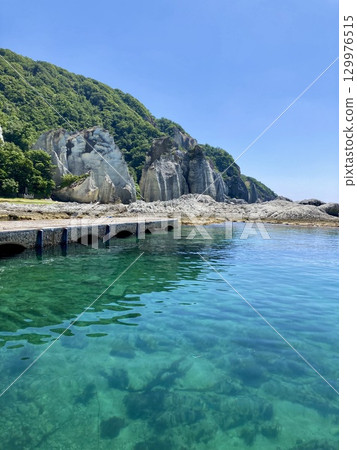Hotokegaura, the sea and Mount Horai (Sai Village, Aomori Prefecture) Hotokegaura, the sea and Mount Horai (Sai Village, Aomori Prefecture) 129976515