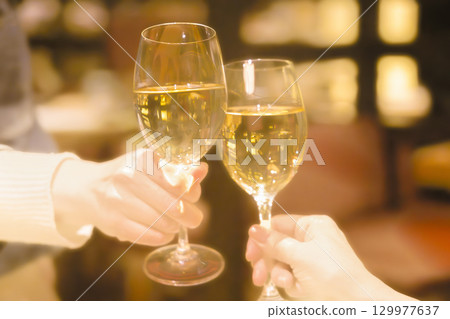 Nicely chilled wine 129977637