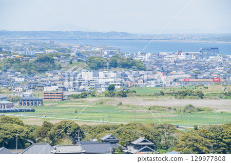 從地球看起來圓圓的山上眺望（千葉縣銫子市） 129977808