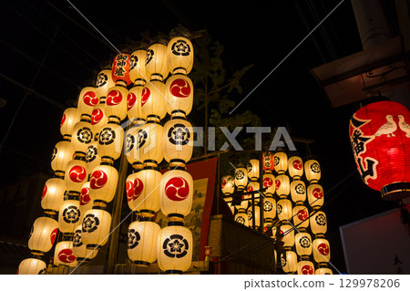 Kyoto's Gion Festival: Yoiyama (evening festival) at Hachimanyama 129978206