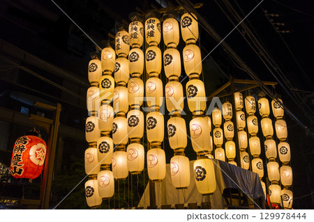 Kyoto's Gion Festival: Yoiyama (evening festival) - Hashibenkeiyama 129978444