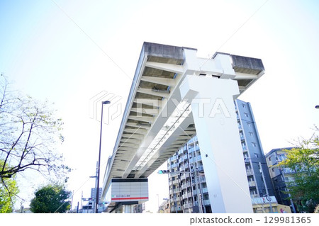 晴天時的日暮裡舍人線三沼台親水公園站 129981365