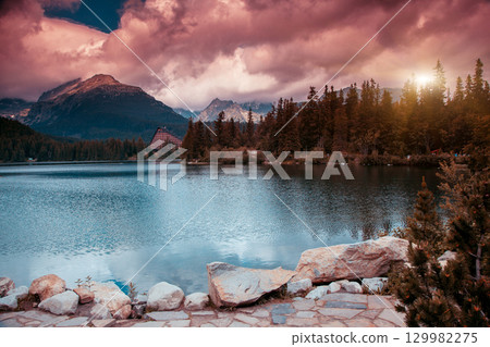 lake lake 129982275