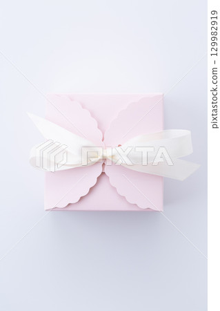 粉紅色禮物 129982919