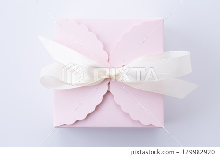 粉紅色禮物 129982920