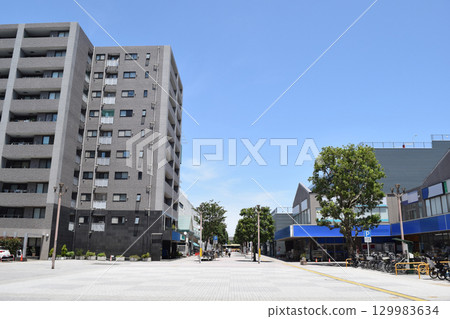 Streetscape of the north exit of Seya Station, Yokohama 129983634