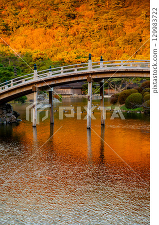 特別觀光景點：栗林公園朝霞 129983722