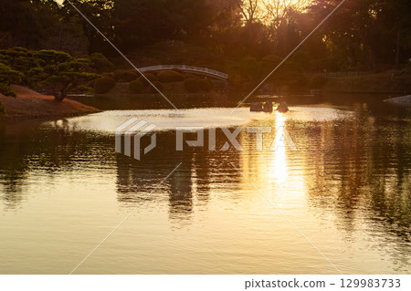 特別觀光景點：栗林公園朝霞 129983733