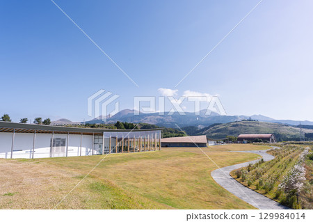 《草帽海賊團 日野國復興篇》羅賓像所在地「舊東海大學阿蘇校區」週邊 《草帽海賊團 日野國復興篇》羅賓像所在地「舊東海大學阿蘇校區」週邊 129984014