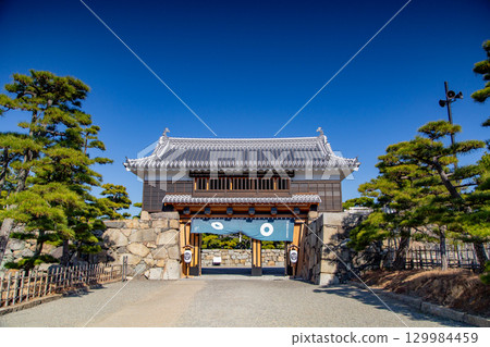 Tamamo Park - The castle where sea bream swim 129984459
