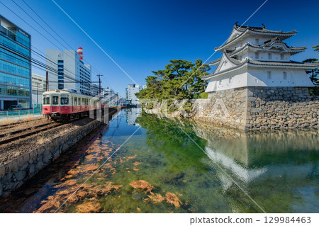 玉藻公園 - 鯛魚暢遊的城堡 玉藻公園 - 鯛魚暢遊的城堡 129984463