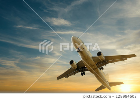 Modern Airplane Approaches for Landing at Barajas Airport, Madrid. 129984602