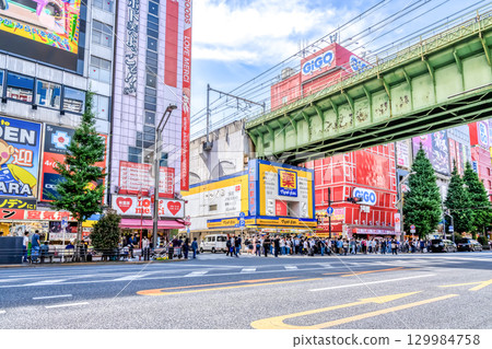東京秋葉原站千代田區的都市風景 129984758