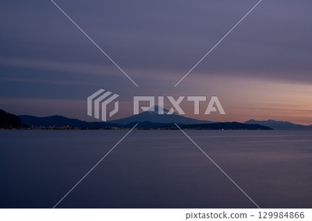 Mount Fuji, Nihon-daira, and Mount Ashitaka as seen from Ishizuhama in Yaizu 129984866