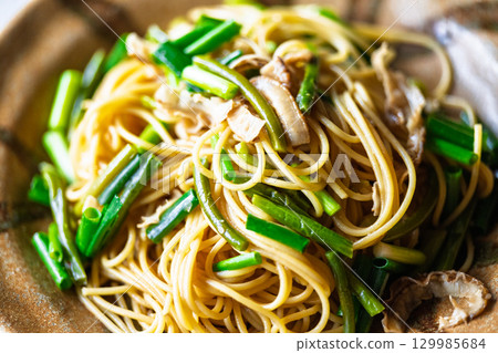 Quick and delicious Japanese-style pasta (handmade ingredients) Quick and delicious Japanese-style pasta (handmade ingredients) 129985684