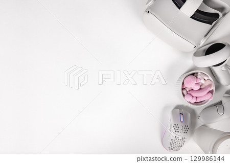 VR glasses with controller and marshmallows 129986144