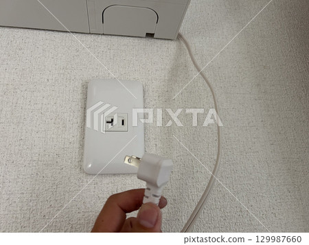 Outlet near the air conditioner, power supply, dedicated circuit, electrical work image 129987660