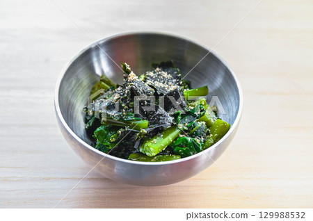 製作牽牛花拌菜 129988532