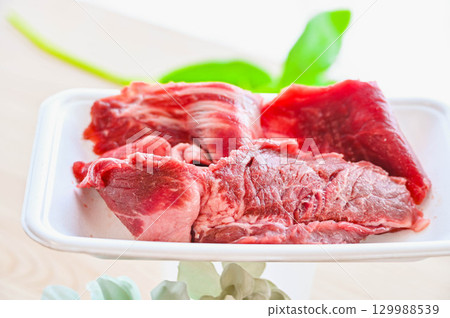 Beef fillet 129988539