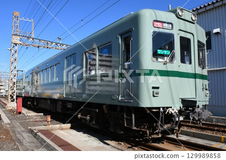 Nankai Electric Railway 2200 series train (Southern/Wakayama Port sign) parked at the depot Nankai Electric Railway 2200 series train (Southern/Wakayama Port sign) parked at the depot 129989858