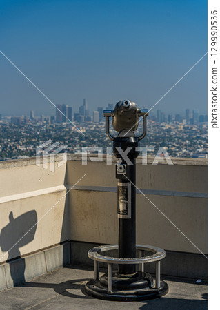 View of downtown Los Angeles from the Griffith Observatory, USA 129990536