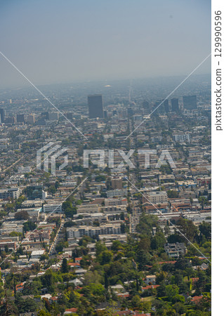 View of downtown Los Angeles from the Griffith Observatory, USA 129990596