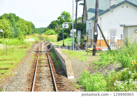 JR北海道根室本線，從厚床站到濱中站的火車車窗景色 129990903