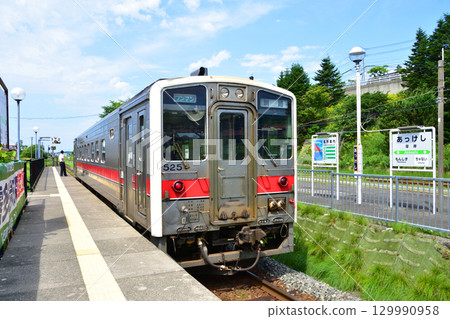 JR北海道根室本線，浜中站至厚岸站的列車窗景色（2023年） 129990958