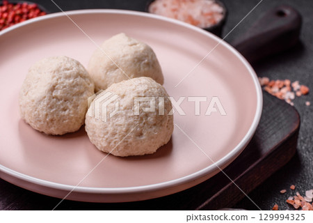 Chicken meatballs, cutlets steamed with salt and spices, a healthy meal Chicken meatballs, cutlets steamed with salt and spices, a healthy meal 129994325