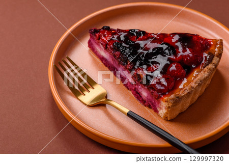 Pie, cheesecake with mascarpone, raspberries and blackberries. Cheesecake with cheese Pie, cheesecake with mascarpone, raspberries and blackberries. Cheesecake with cheese 129997320