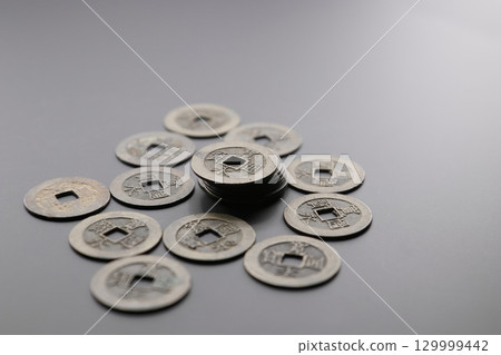 江戶時代的寬永通寶錢幣 江戶時代的寬永通寶錢幣 129999442