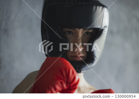 拳擊的男人 拳擊的男人 130000954