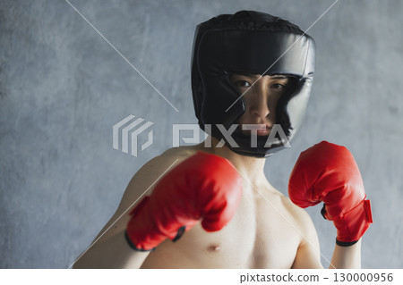 拳擊的男人 拳擊的男人 130000956