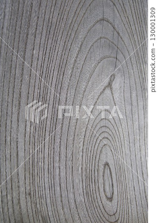 Beautifully polished flat timber with difficult to distinguish old growth rings 2 130001309