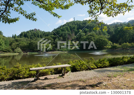 Fountain and bench 130001378