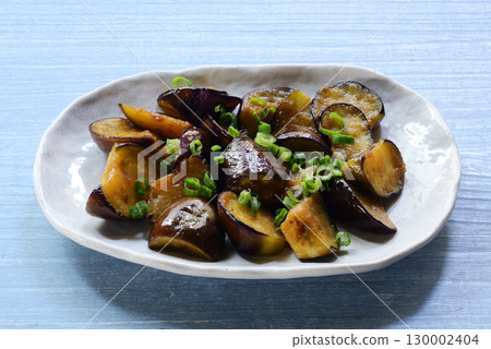 Stir-fried eggplant with ponzu sauce 130002404