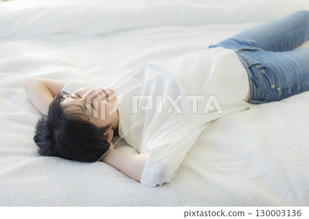 床女士 130003136