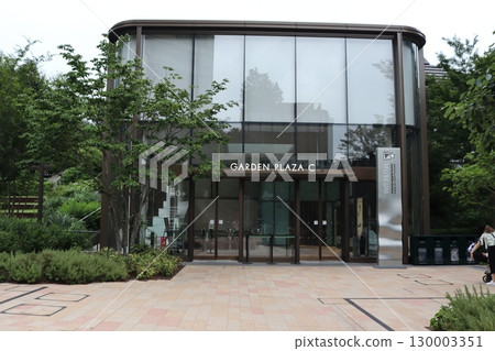 Brand shop 130003351