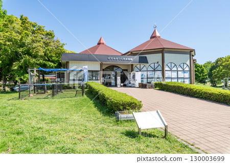 Kasumigaura City Aquarium, a facility exhibiting creatures that live in Lake Kasumigaura, Kasumigaura City, Ibaraki Prefecture 130003699