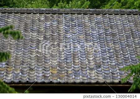 Tile roof of Japan 130004014