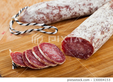 Air-dried Spanish sausage Longaniza 130004153