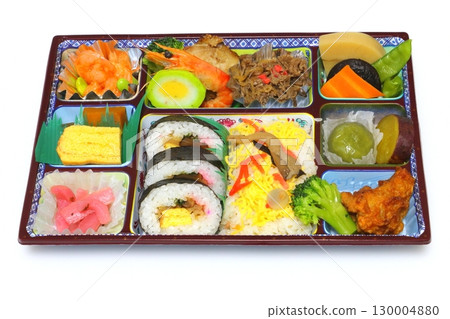 Sushi makunouchi bento (Japanese lunch box) 130004880
